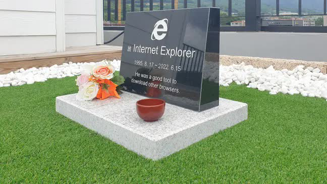 "Internet Explorer" được dựng mộ tại Hàn Quốc